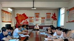 中心社区：新班子、新举措、树立服务新形象