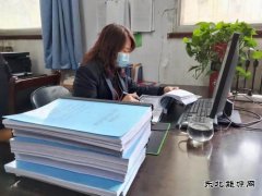 陕煤蒲白技/02/meiqitongxun/2022/0419/：疫情防控期间，培训资料整理“不松懈”