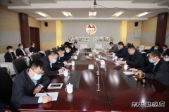 潞宁公司举办劳动模范、杰出青年座谈会