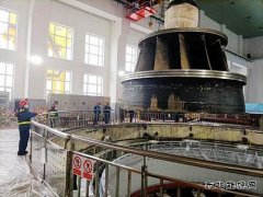 黑龙江水电总厂：重达144吨水轮机组转轮平安“回家”