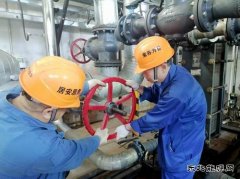 佳热电厂：“暖流”到家 提前10天开栓供热